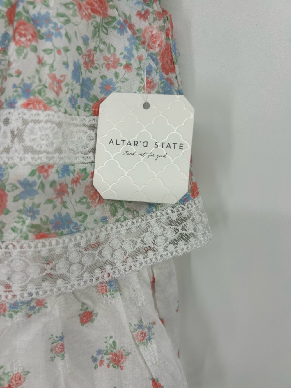 NWT Altar'd State Rumi Floral Layered Lace Shorts Size Small - Picture 2 of 7
